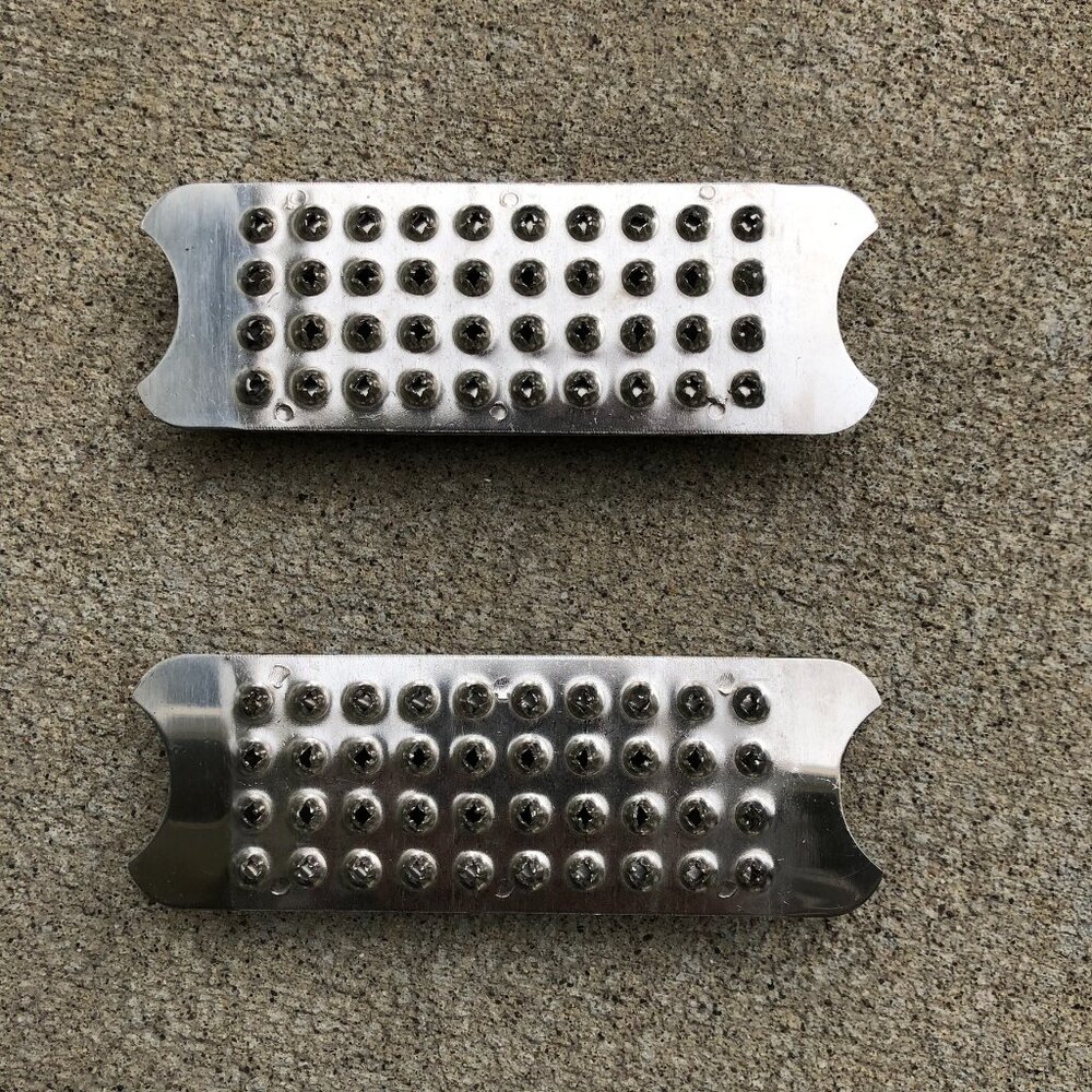 Metal Ultra Grip Stirrup Replacement Pads 4 3/4"